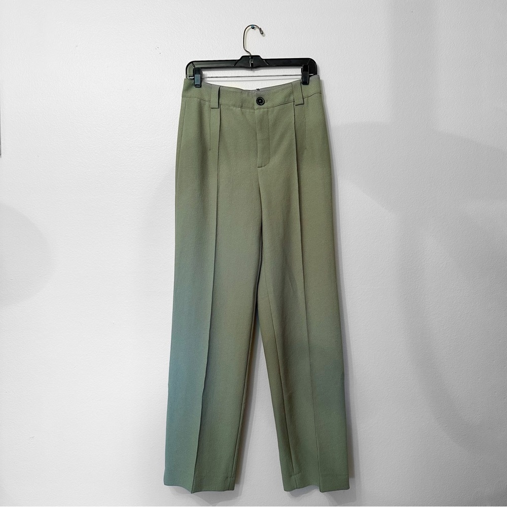NWT Zara Green Pleated Straight Leg Trousers